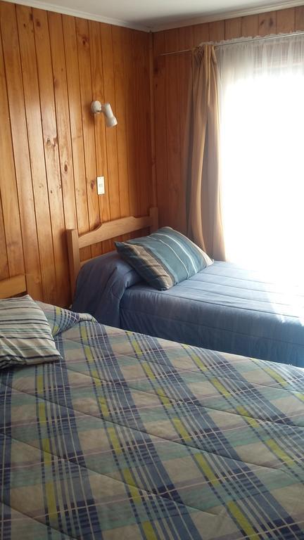 קסטרו Hostal Costa Azul מראה חיצוני תמונה